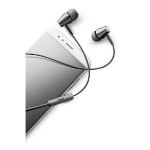 Cellularline øreplugs in ear